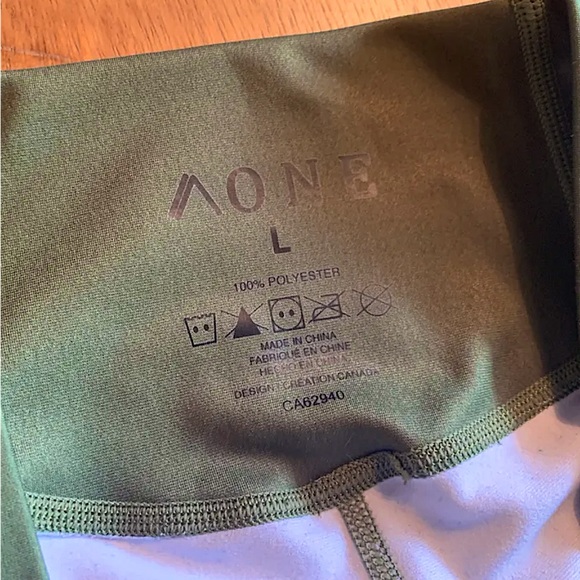 A ONE Brand(NWOT)⭐️ Khaki Long Sleeve Crop Top With Hight Waist Short. - Picture 4 of 7